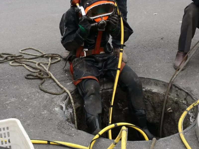 河西区专业疏通马桶、换马桶盖、水箱漏水修蹲坑水箱
