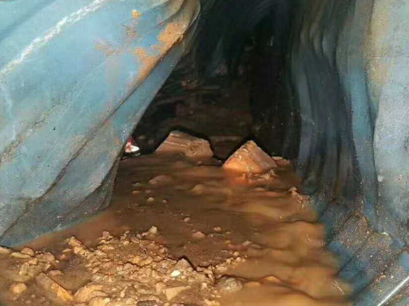 河西区东海疏通下水道 打过墙眼 改装管道