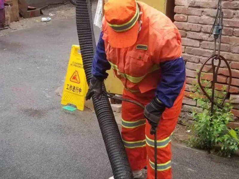 河西区专业疏通下水道维修马桶漏水 更换水箱配件软管