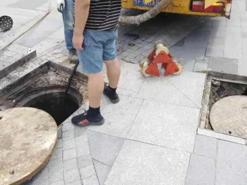 河西小区隔油池清理